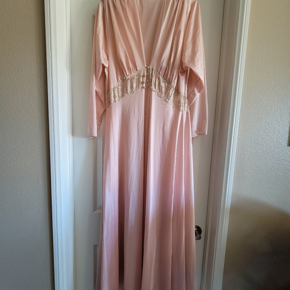Women's Vintage Robe